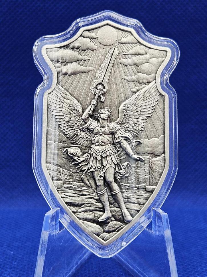 (9428) South Korea  SHIELD OF URIEL  TWO OUNCE, Postzegels en Munten, Edelmetalen en Baren, Zilver, Ophalen of Verzenden