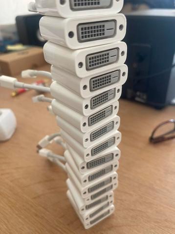 Apple Mini DisplayPort naar DVI beschikbaar voor biedingen