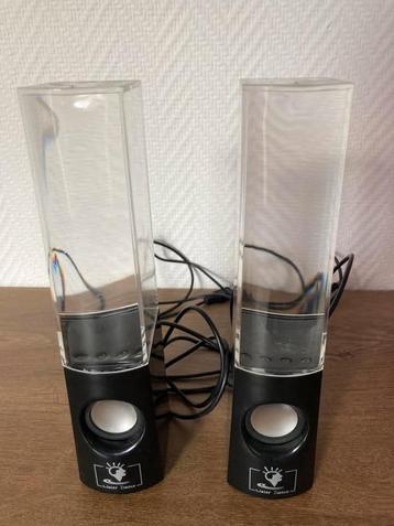 Speakers met water- en lichtshow  beschikbaar voor biedingen