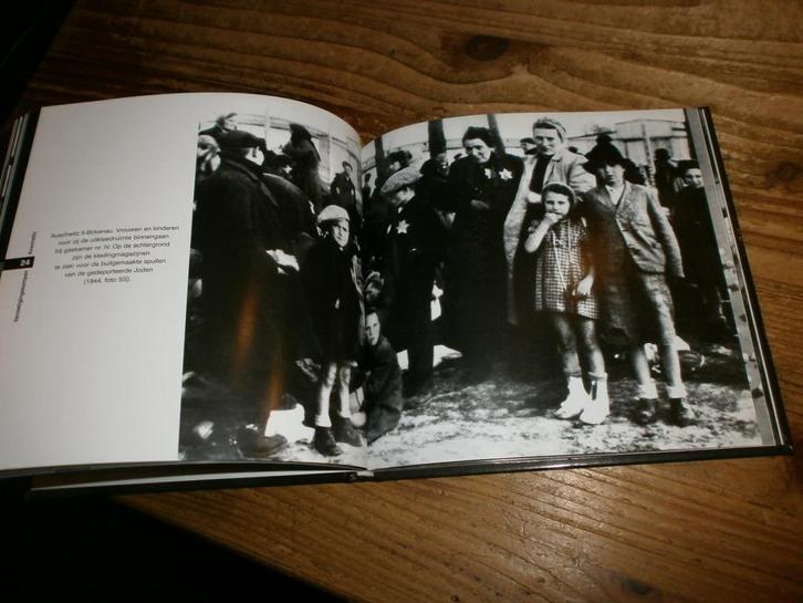 6 duitse vernietigingskampen in polen sobibos auschwitz, Boeken, Oorlog en Militair, Nieuw, Tweede Wereldoorlog, Ophalen of Verzenden