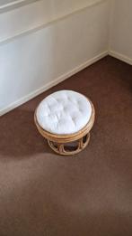 Rotan Poef - Stijlvolle Zitplaats, Huis en Inrichting, Banken | Voetenbanken en Poefen, Ophalen, Rond, Minder dan 50 cm, Minder dan 50 cm