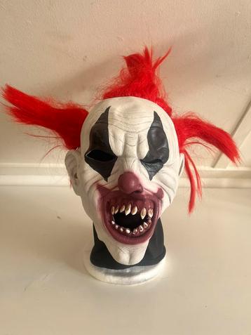 Clown masker beschikbaar voor biedingen
