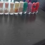 Een hele partij nagellak, Ophalen, Overige kleuren, Handen en Nagels