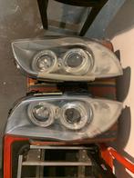 2 Xenon koplampen BMW 1 serie (rechts kapot stadslicht), Ophalen, BMW