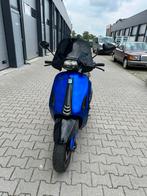Vespa Sprint Sport 4T Carbon !! 2020 !! Geel Kenteken !!, Fietsen en Brommers, Scooters | Vespa, Ophalen, Zo goed als nieuw