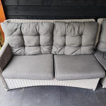 Kussenset van Louncheset  beschikbaar voor biedingen