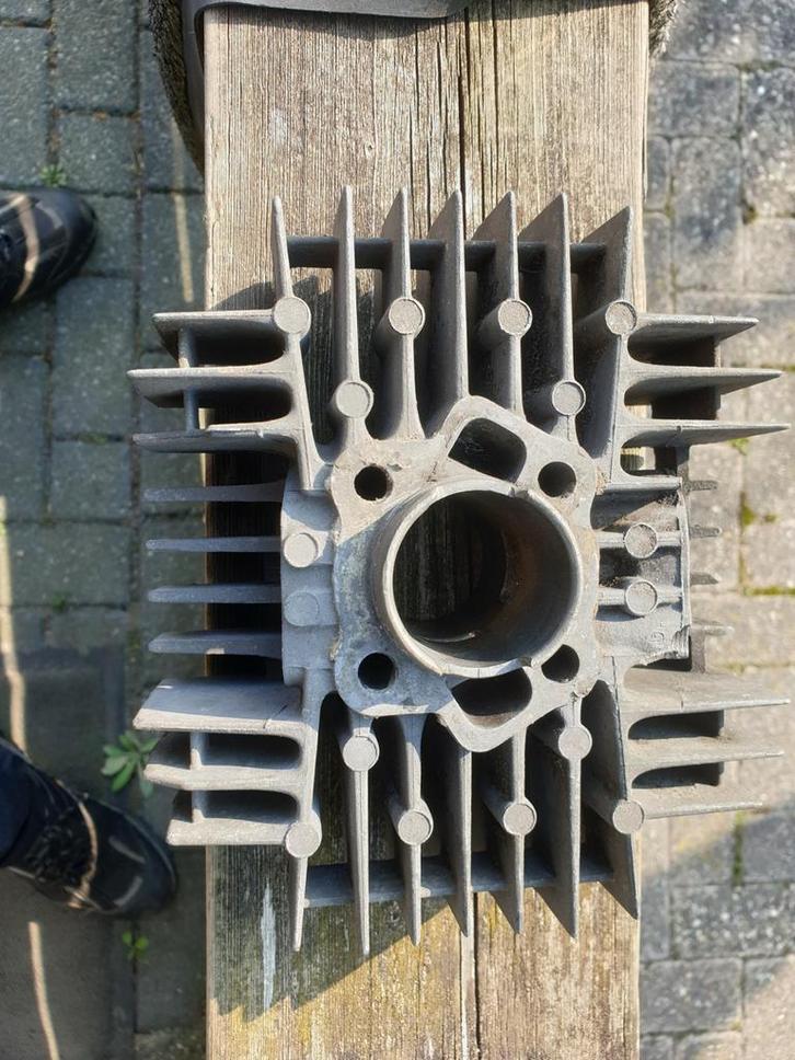 Mahle cilinder 40 Z0 15+ code 15 73 81, Fietsen en Brommers, Brommeronderdelen | Kreidler, Gebruikt, Cilinder, Ophalen of Verzenden