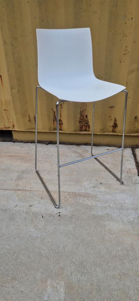 Barkruk met Metalen Frame, Huis en Inrichting, Barkrukken, Gebruikt, 60 tot 90 cm, Kunststof, Metaal, 5 krukken of meer, Ophalen