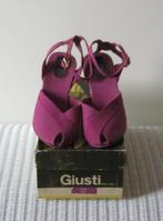 Cyclaam kleurige Peep-toe sleehak Pumps van Giusti, maat 40., Kleding | Dames, Pumps, Overige kleuren, Verzenden, Zo goed als nieuw