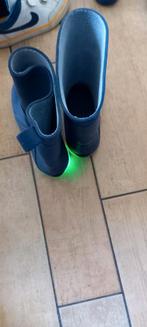 Te koop blauwe kinderkaplaars, Kinderen en Baby's, Kinderkleding | Schoenen en Sokken, Ophalen of Verzenden, Zo goed als nieuw