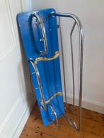 Gispen -achtig rek kapstok op blauw bord met veel haakjes, Huis en Inrichting, Wandkapstok, Gebruikt, Ophalen of Verzenden, Metaal