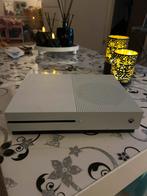 Xbox One S + 3 Controllers - Topstaat!, Spelcomputers en Games, Spelcomputers | Xbox One, Ophalen, Zo goed als nieuw, Met 3 controllers of meer