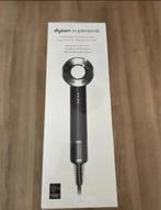 Dyson Airwrap HD08 Space Grey / New Sealed Black Friday Deal, Sieraden, Tassen en Uiterlijk, Uiterlijk | Haarverzorging, Ophalen of Verzenden