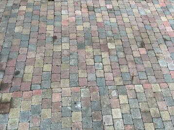 Klinkers Koppelstenen Kinderkopjes Cobblestones 32 m2 beschikbaar voor biedingen