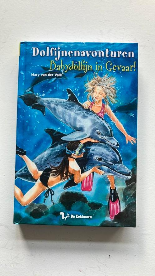 M. van der Valk - Babydolfijn in gevaar!, Boeken, Kinderboeken | Jeugd | 10 tot 12 jaar, Zo goed als nieuw, Ophalen of Verzenden