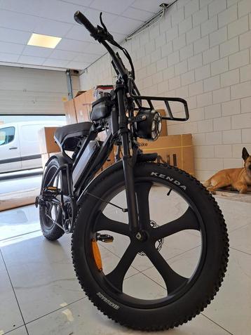 NIEUW! Fatbike PRO MAX, Met Gashendel, GROTE WIELEN beschikbaar voor biedingen