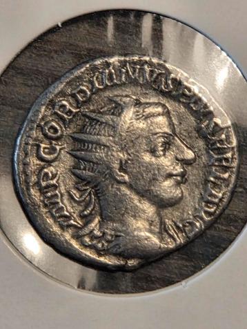 Antieke Romeinse Munt - Gordianus III beschikbaar voor biedingen