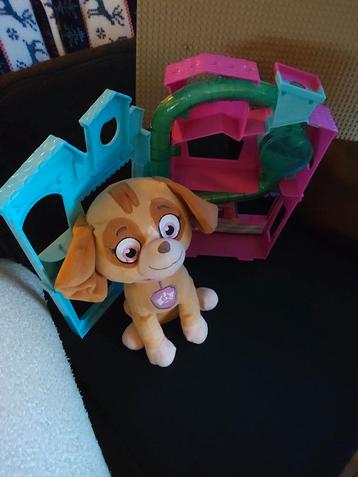 Little petchop huis met petchop honden Knuffel  beschikbaar voor biedingen