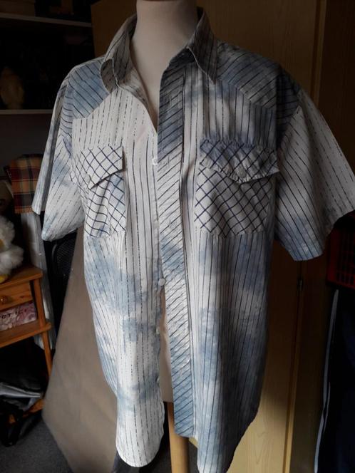 Westbound Blauw creme overhemd korte mouw zgan mt L. 7,50, Kleding | Heren, Overhemden, Zo goed als nieuw, Halswijdte 41/42 (L)