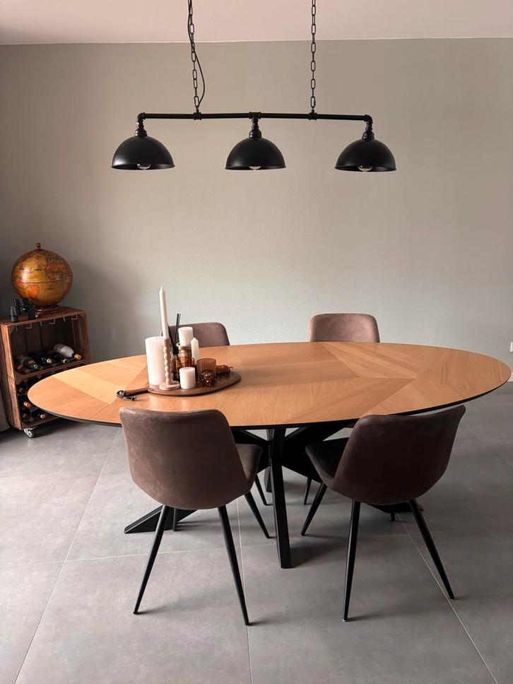 Ovale Eettafel Visgraat - zoals nieuw, Huis en Inrichting, Tafels | Eettafels, Zo goed als nieuw, 100 tot 150 cm, 150 tot 200 cm
