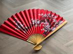 Prachtige Chinese waaier groot model, Antiek en Kunst, Kunst | Niet-Westerse kunst, Ophalen of Verzenden