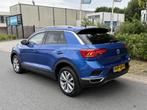 Volkswagen T-Roc 1.5 TSI Sport 150PK DSG•Trekhaak, Stof, 4 cilinders, 150 pk, Blauw