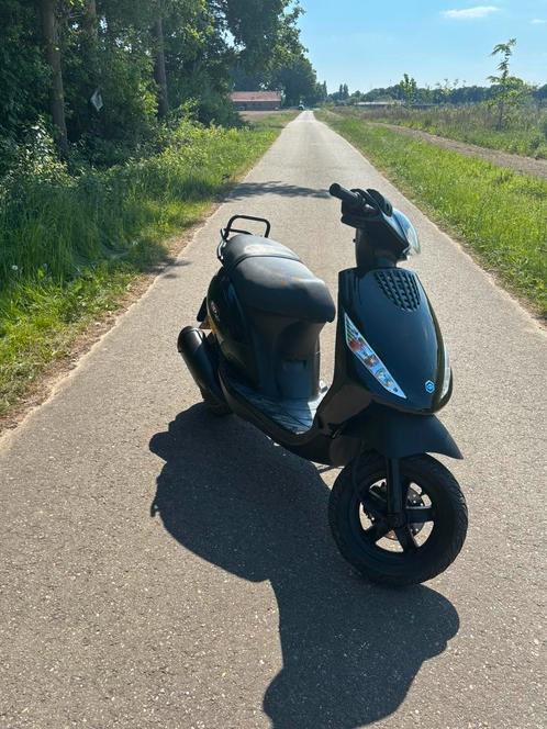 Zip 125 2t, Fietsen en Brommers, Scooters | Piaggio, Zo goed als nieuw, Zip, Benzine, Ophalen