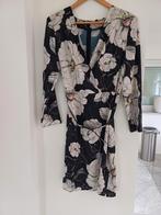 Nieuw Marciano by Guess jurk. Maat 44, Kleding | Dames, Jurken, Maat 42/44 (L), Nieuw, Ophalen of Verzenden, Overige kleuren