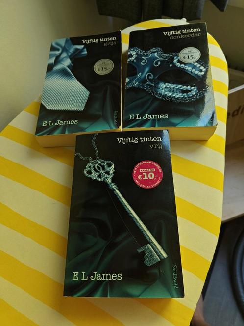 E.L. James - Vijftig tinten Trilogy, Boeken, Literatuur, Zo goed als nieuw, Amerika, Ophalen