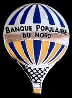 Banque Populaire Nord ballon pin, Verzamelen, Verzenden, Nieuw, Transport, Speldje of Pin