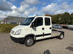 Iveco Daily 40C18DT EURO4 7760kg trekgewicht, Auto's, Zwart, 4 cilinders, Iveco, 7 stoelen