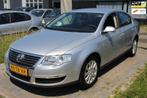 Volkswagen Passat 2.0 FSI Comfortline Climate NAV Cruise LM-, Gebruikt, Zwart, 4 cilinders, Bedrijf