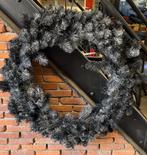 Mooie zwarte kerstkrans 80 cm doorsnede, Huis en Inrichting, Woonaccessoires | Kransen, Ophalen, Zo goed als nieuw