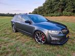 Skoda Octavia 2.0 TDI 184pk Vrs RS DSG 2017 Grijs, Auto's, Zwart, 4 cilinders, Leder, Stationwagon