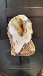 Orka agaat op standaard, Verzamelen, Mineralen en Fossielen, Ophalen of Verzenden