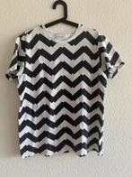 DISTRIKT Nørrebro T-shirt met zigzag print, maat XL, Wit, Maat 56/58 (XL), Ophalen of Verzenden, Zo goed als nieuw