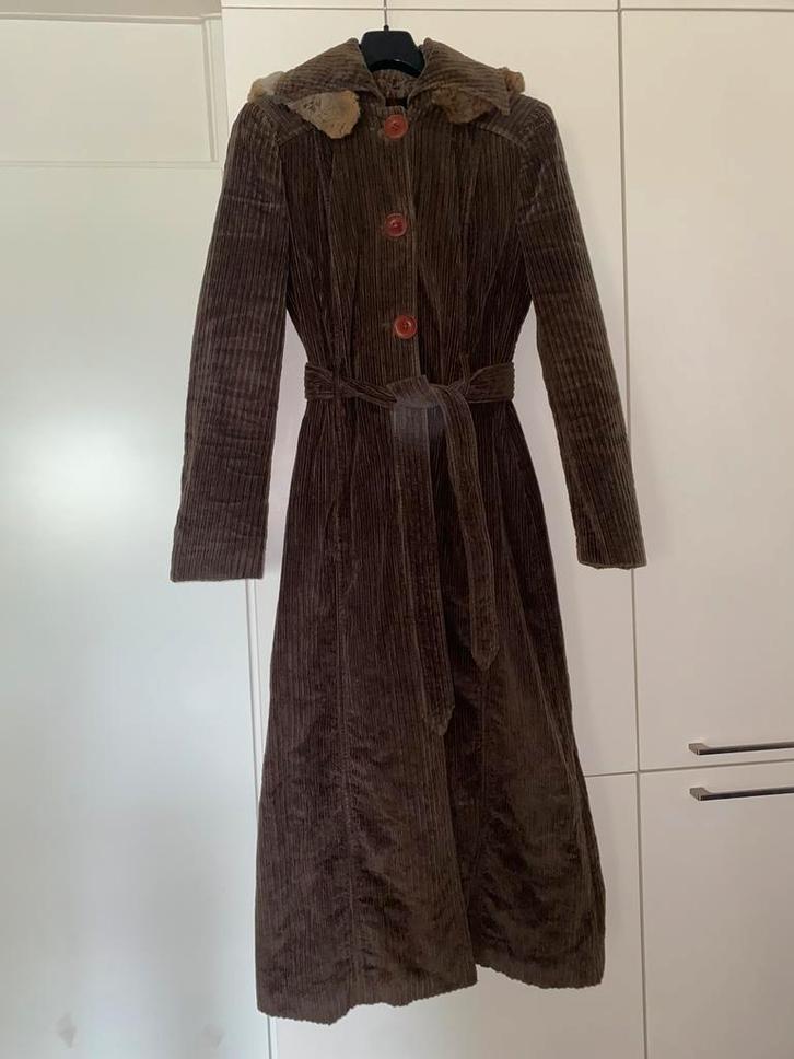 Corduroy winterjas van Dolce & Gabbana, Kleding | Dames, Jassen | Winter, Gedragen, Maat 38/40 (M), Bruin, Ophalen of Verzenden