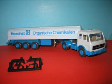 Hoechst-Chemi  MERCEDES  met tank-oplegger  Herpa beschikbaar voor biedingen