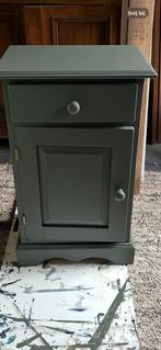 Nachtkastje in modern jasje, Huis en Inrichting, Ophalen, Zo goed als nieuw, Minder dan 45 cm, Minder dan 55 cm