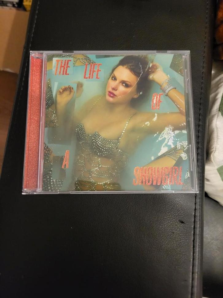Taylor Swift CD The Life Of A Showgirl, Cd's en Dvd's, Cd's | Pop, Nieuw in verpakking, 2000 tot heden, Ophalen of Verzenden