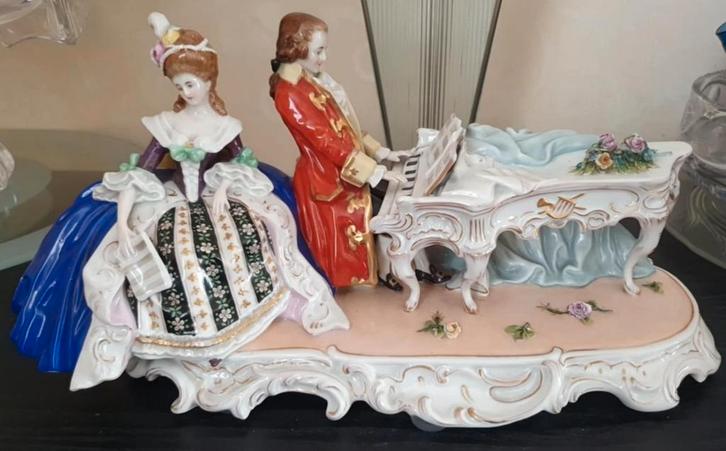 Antieke Sitzendorf Chique beeld., Antiek en Kunst, Curiosa en Brocante, Ophalen of Verzenden