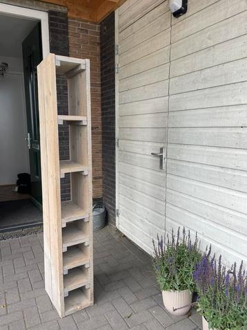 Smalle (schoenen)kast