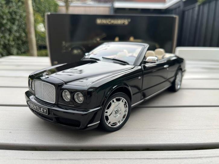 Bentley Azure 2006 | Minichamps 1:18, Hobby en Vrije tijd, Modelauto's | 1:18, Zo goed als nieuw, Auto, MiniChamps, Ophalen of Verzenden