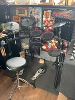 Drumstel met stoel, koptelefoon en 2 paar stokken, Muziek en Instrumenten, Ophalen, Gebruikt, Overige merken, Elektronisch