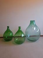 Vintage groene fles / vaas (3 stuks), Huis en Inrichting, Woonaccessoires | Vazen, Ophalen, Overige kleuren, Minder dan 50 cm