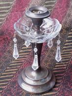 Antieke kandelaar uit Engeland van silverplate en kristal., Ophalen of Verzenden, Koper of Brons