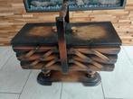 Oude naaibox, Antiek en Kunst, Ophalen