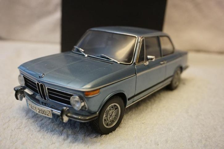 BMW E10 2002 TII KYOSHO 1:18 fjordblauw 80430007658, Hobby en Vrije tijd, Modelauto's | 1:18, Gebruikt, Auto, Kyosho, Ophalen of Verzenden