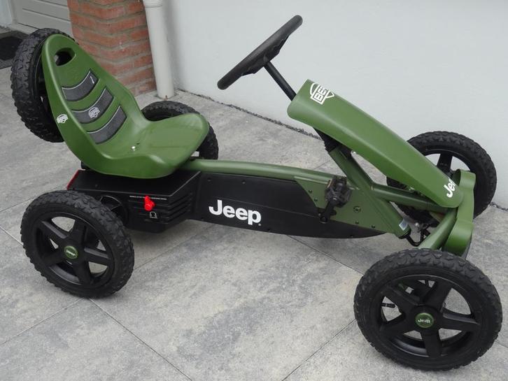 Berg skelter Jeep Adventure skelter Berg legergroen Jeep, Kinderen en Baby's, Speelgoed | Buiten | Skelters, Zo goed als nieuw