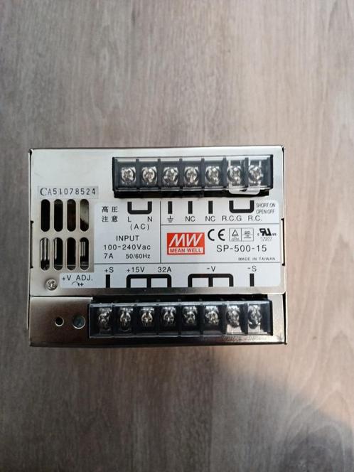 Omvormer/voeding, Hobby en Vrije tijd, Elektronica-componenten, Zo goed als nieuw, Verzenden